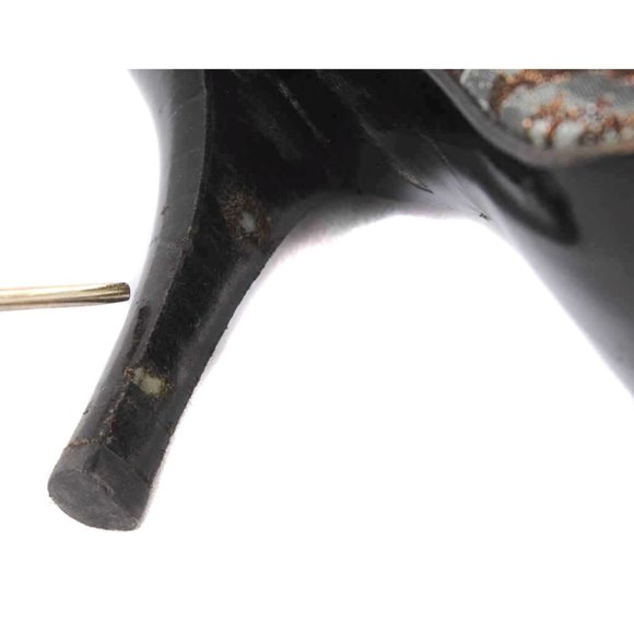 STUART WEITZMAN Metallic Brocade Peep Toe Pumps Size 7 1/2 - Picture 6 of 7